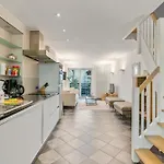 Brugse Charme Huis Met Tuin Aan Het Water 8P