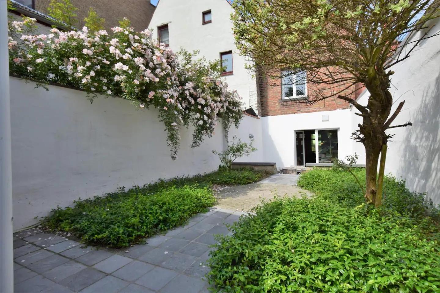 Brugse Charme Met Tuin Aan Het Water 8p * Bruges