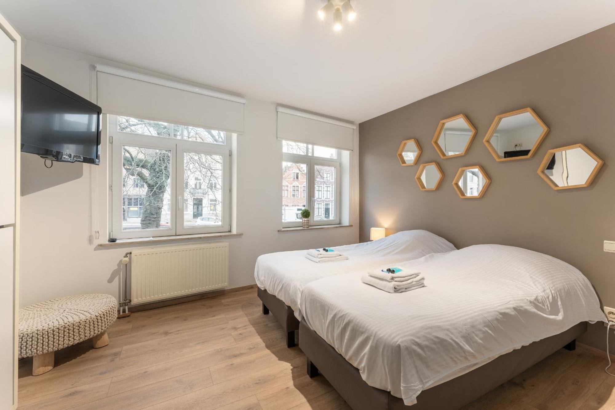Holiday home Brugse Charme Met Tuin Aan Het Water 8p Bruges